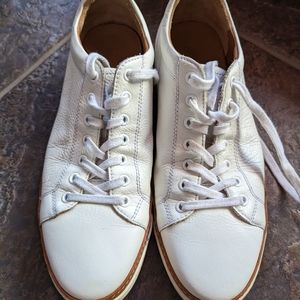 Allen Edmonds sneakers size 9